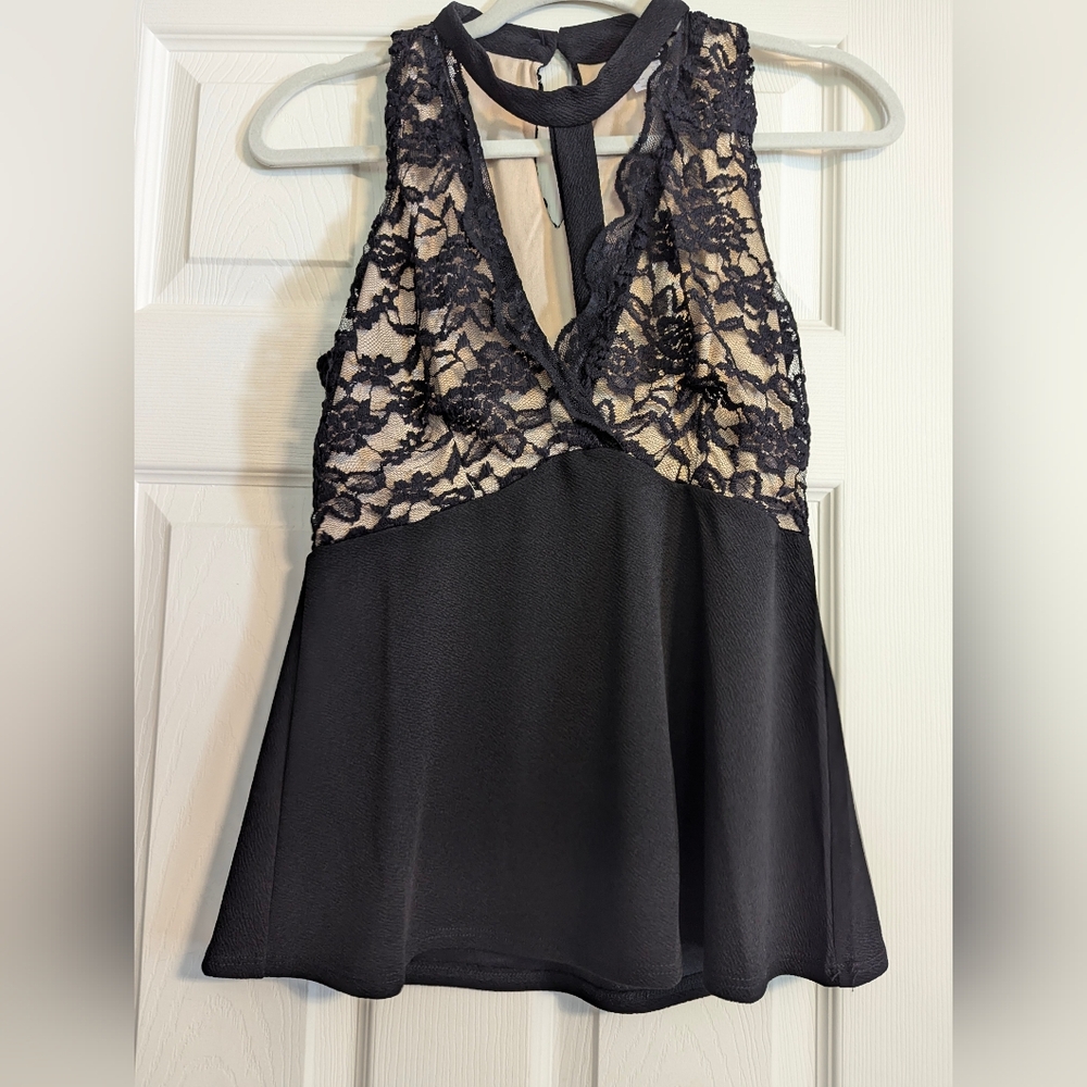 Venus Black Top